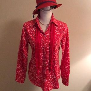 💰JUST REDUCED Heart button blouse